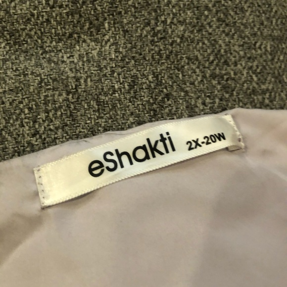 Eshakti formal 3/4 sleeve floral dress w/ a sheen to it, sz 2X - Picture 6 of 6